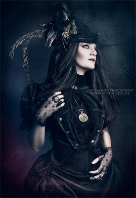 Zuberoa Aznarez con ropa gótica